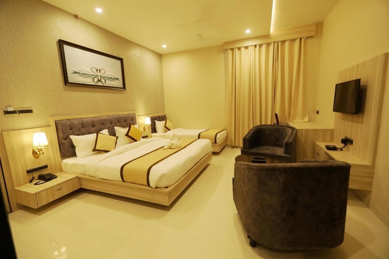 Pine Regency - Aravali'S Peak View Hotel Udaipur Exterior photo