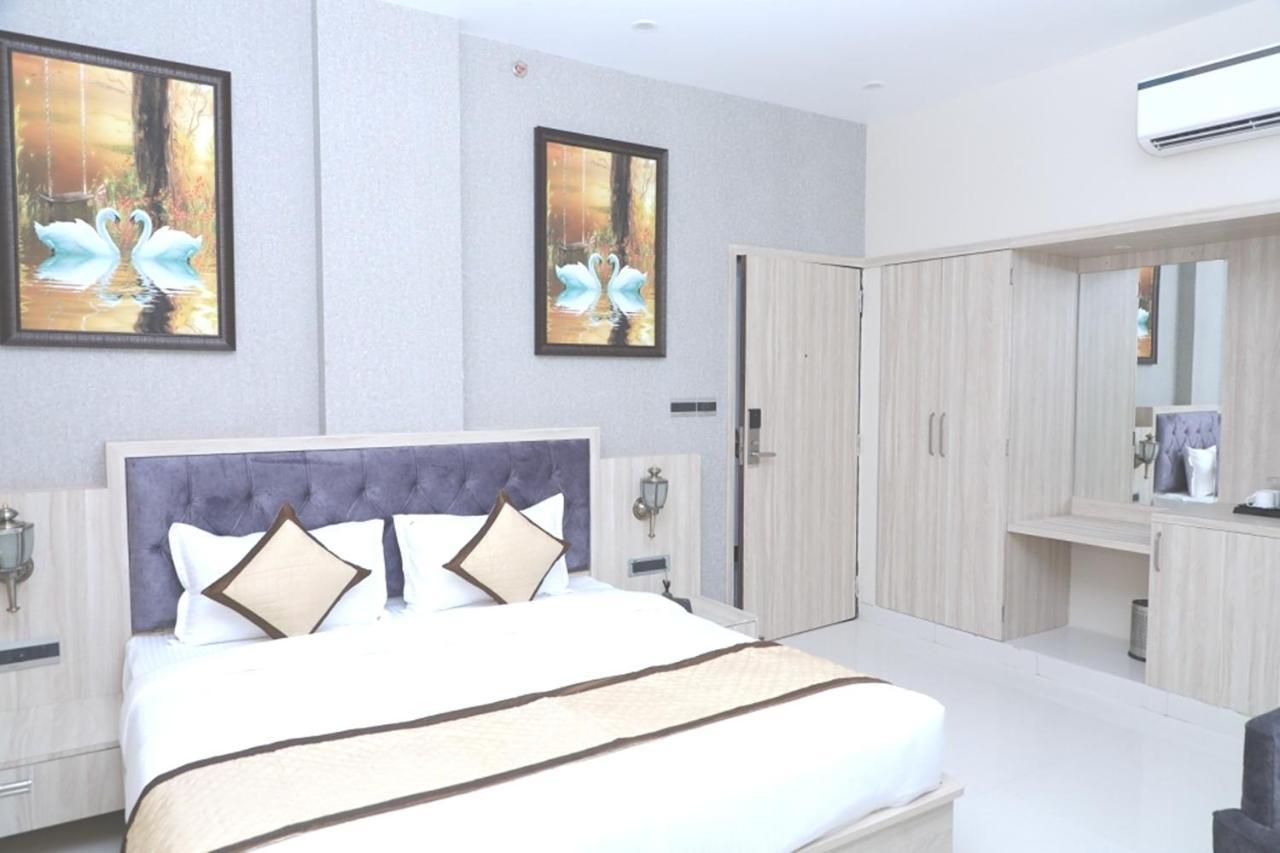 Pine Regency - Aravali'S Peak View Hotel Udaipur Exterior photo